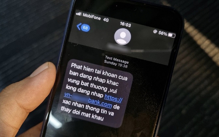 Ảnh minh họa — Nhan tin nhắn nguy hiểm có thể làm bạn mất sạch tiền trong tài khoản ngân hàng